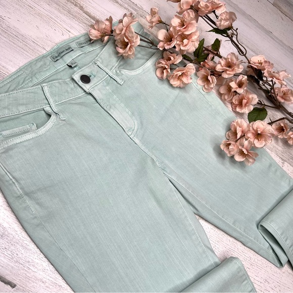 Calvin Klein NWT Cropped Skinny Mid-Rise Jeans Mint Green Size 2 - Picture 4 of 15